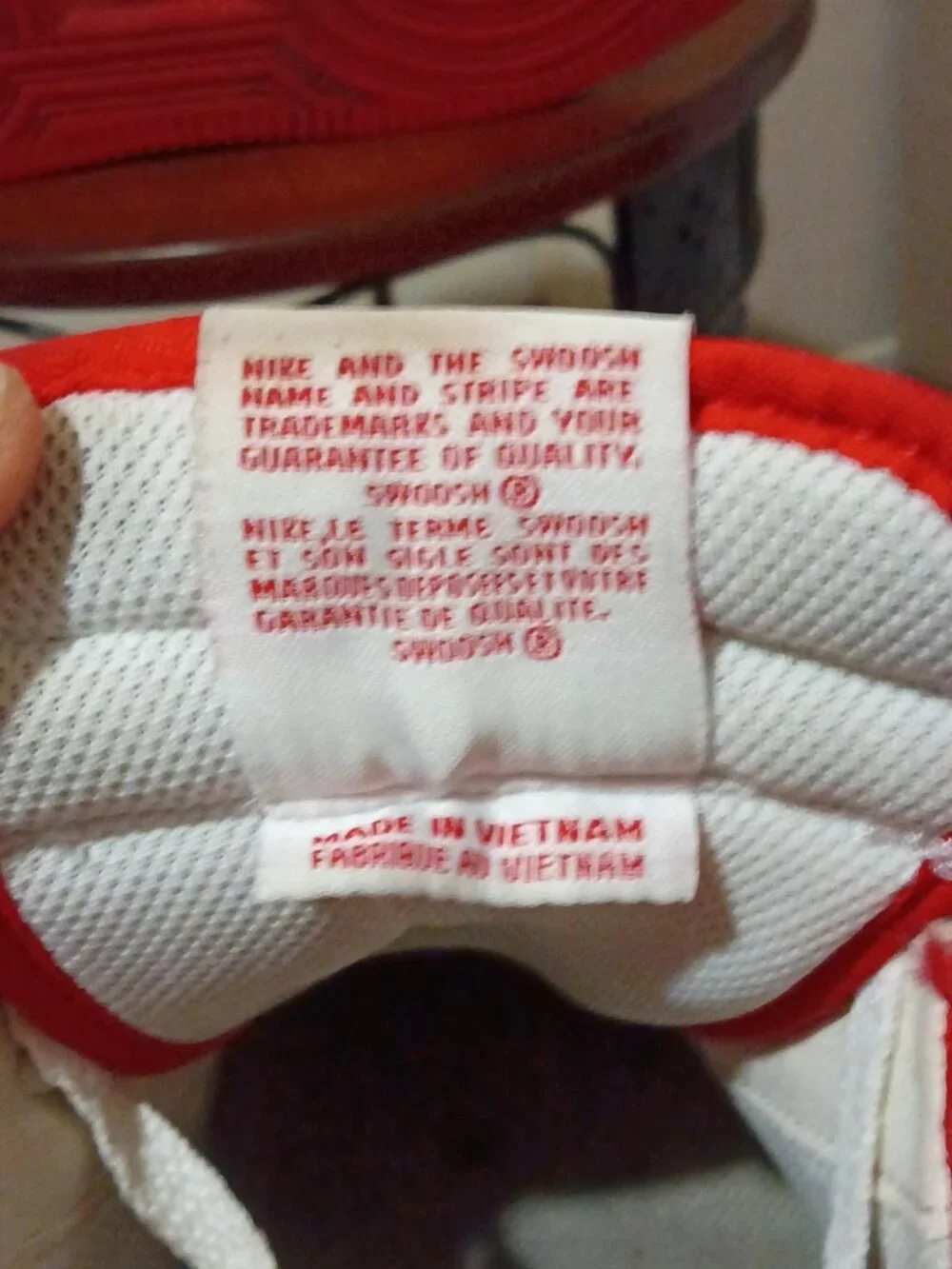Nike Air Force 1 Sneakers Mens Size 11 US White University Red Shoes CV1724-100